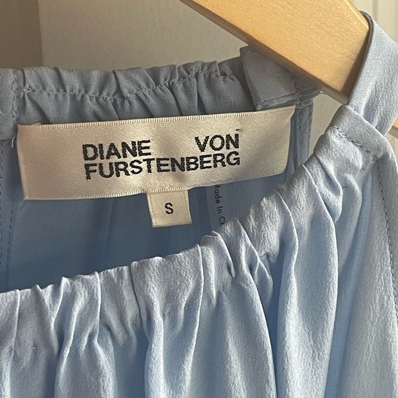 Diane Von Furstenberg DvF Baby Blue Silk Halter Pania Button Back Drape Small - Picture 4 of 8